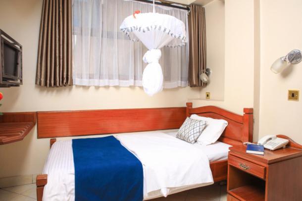 Paris Hotel Nairobi Buitenkant foto